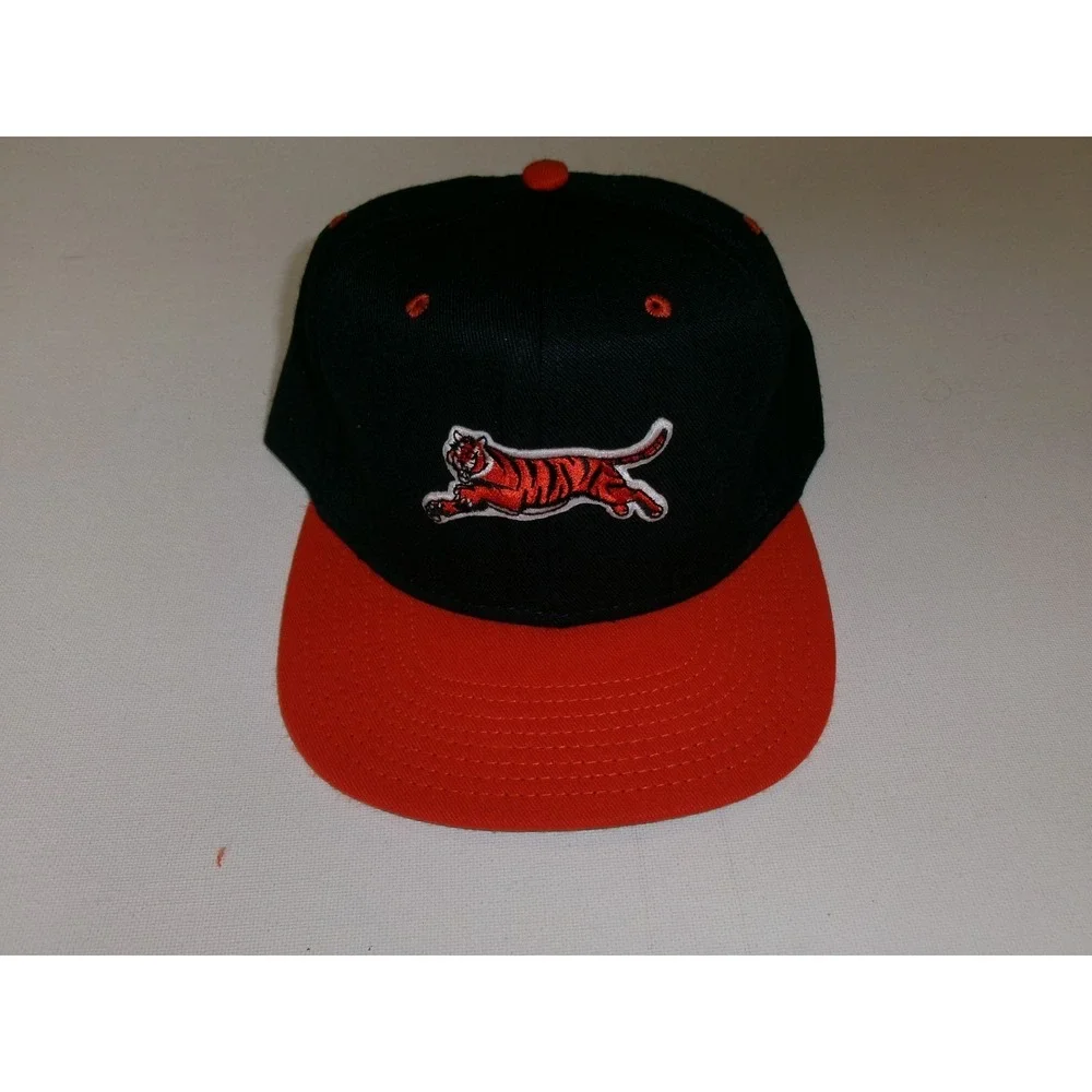 CINCINNATI BENGALS FITTED SIZE 7 1/4 USA MADE WOOL HAT CAP VINTAGE DEADSTOCK H3